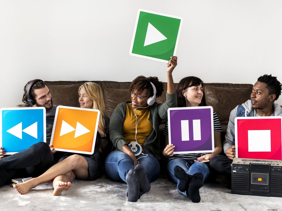 Jak wybrać najlepsze playlisty IPTV do oglądania telewizji internetowej na platformach streamingowych