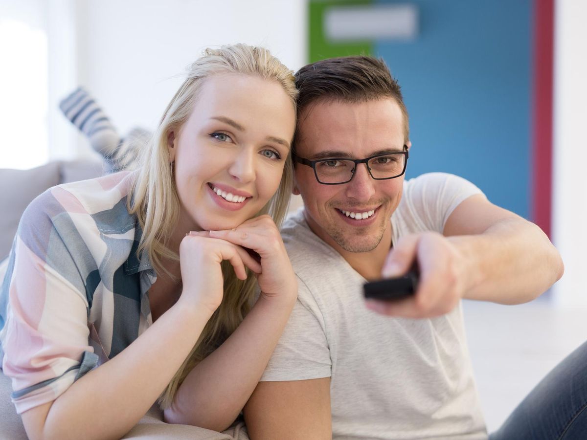 Jak wybrać najlepszy serwis IPTV do oglądania telewizji online na komputerze i smartfonie?