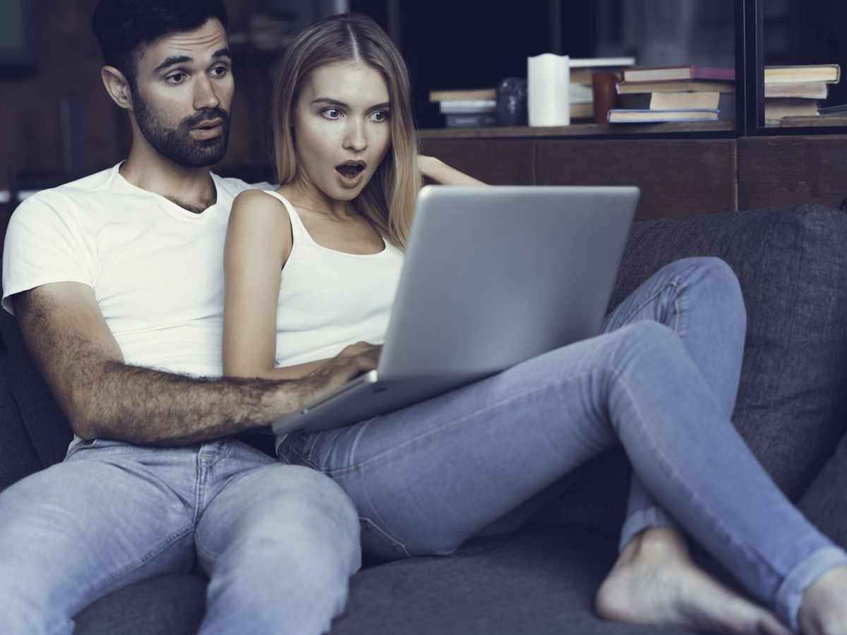 Jak korzystać z legalnej i wygodnej telewizji IPTV przez internet