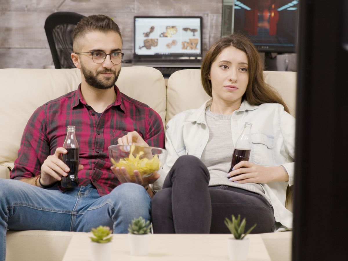 Jak wybrać oprogramowanie do IPTV i korzystać z telewizji internetowej na różnych urządzeniach