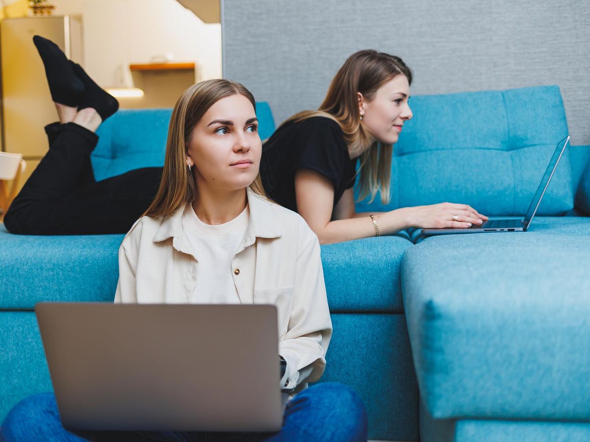 Jak wybrać odpowiednie oprogramowanie do IPTV w polskich warunkach