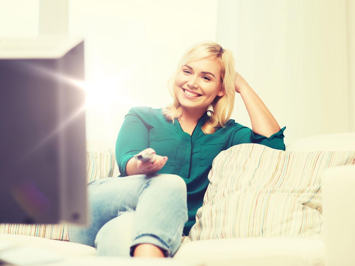 Jak oglądać telewizję internetową legalnie i wygodnie dzięki nowoczesnym playlistom IPTV