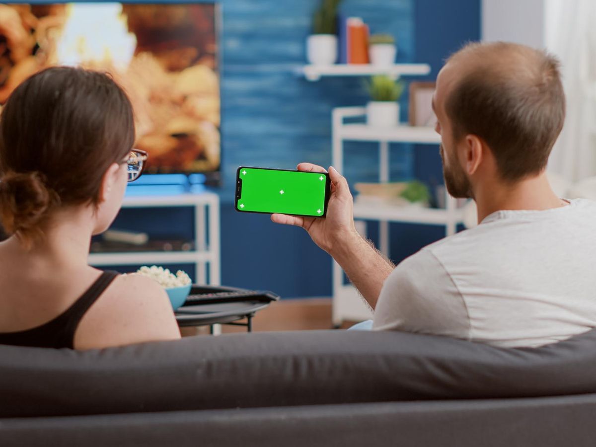 Jak wybrać aplikację do oglądania telewizji internetowej IPTV w 2026 roku